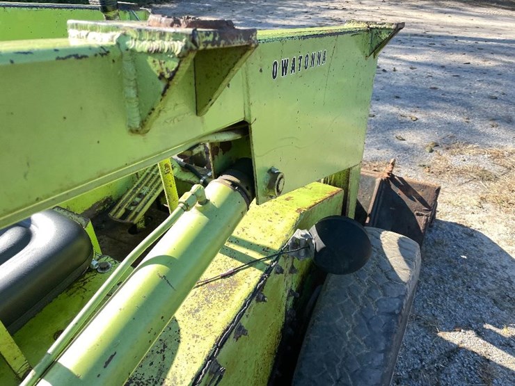 Owatonna 1200 Skid Steer Lot GR6659, Farm Equipment, Construction