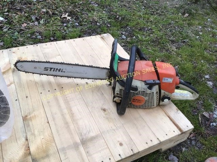 STIHL MS270C 18” Chainsaw RUNS Lot 3682, Online Consignment Auction