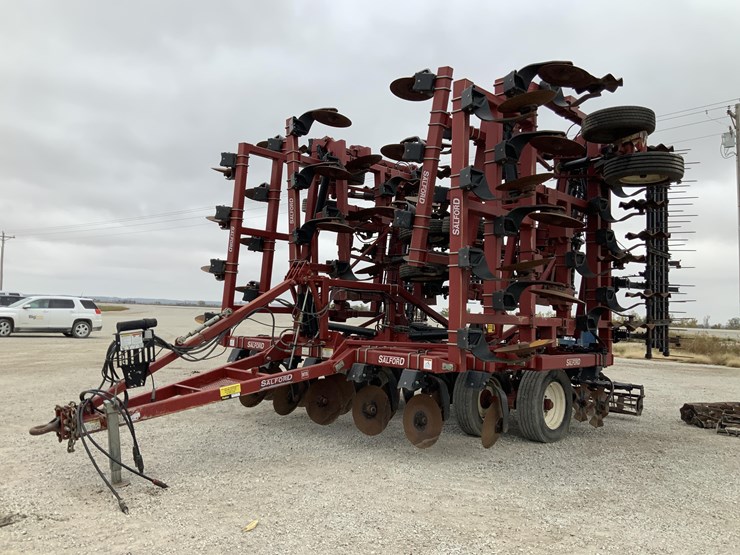 2012 SALFORD 570 Lot GQ7290, Farm Equipment, Construction Equipment