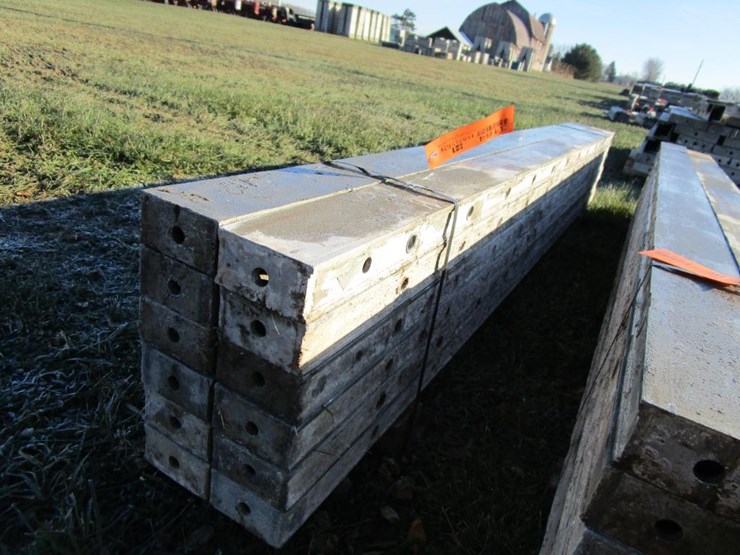 3184 • (12) 8' x 4" Aluminum Concrete Form Fractions Lot 3184