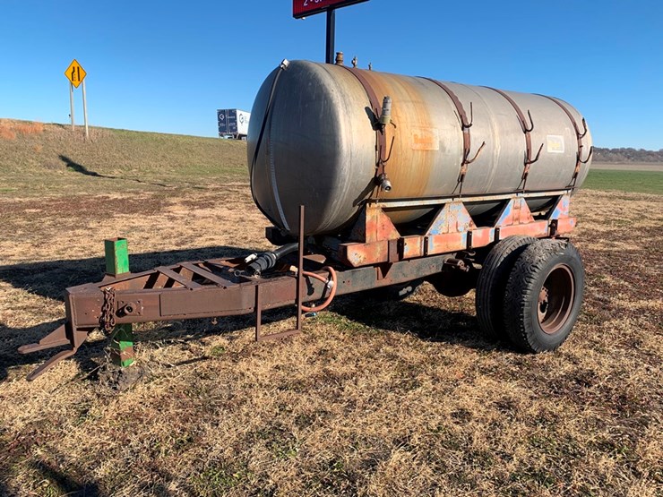 1,000 Gallon Aluminum Nurse Tank (CP3434) Lot 288, Online Equipment