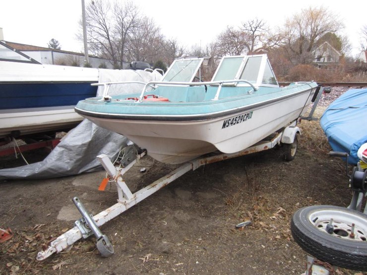12516 • Wards Sea King Fiberglass Boat on Trailer Lot 12516