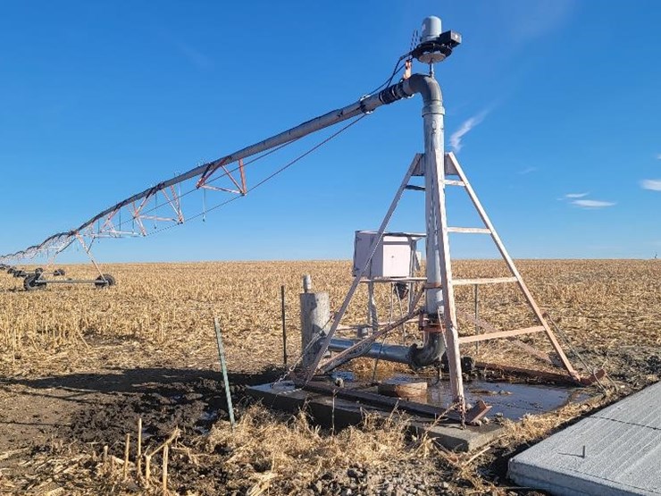 Gifford Hill 10Tower Pivot W/Valley Components Lot HC3260