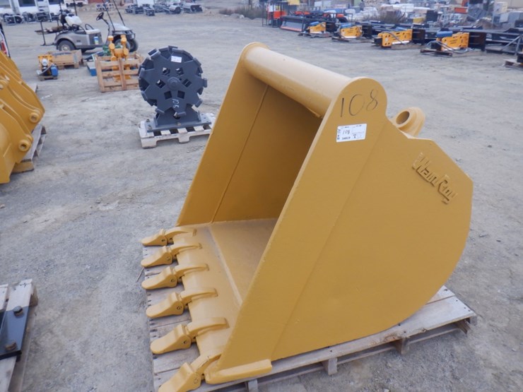48" Wain Roy Bucket. Lot 82549, January Heavy Equipment Auction, 1