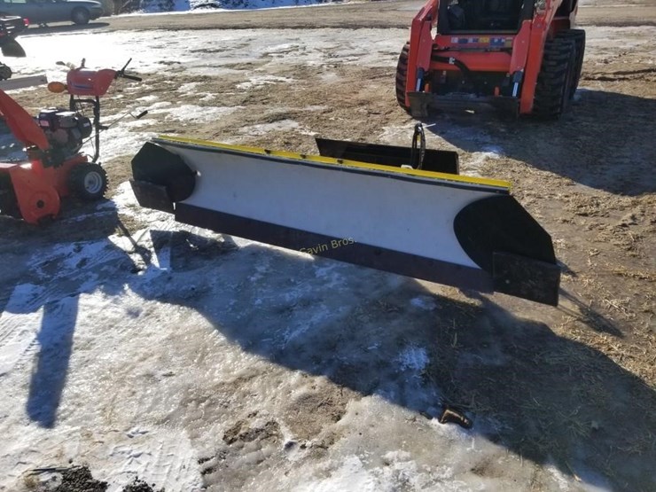 8 Skidsteer Mount Snow Plow Lot 325 January Farm Consignment 1 27 2022 Gavin Bros 