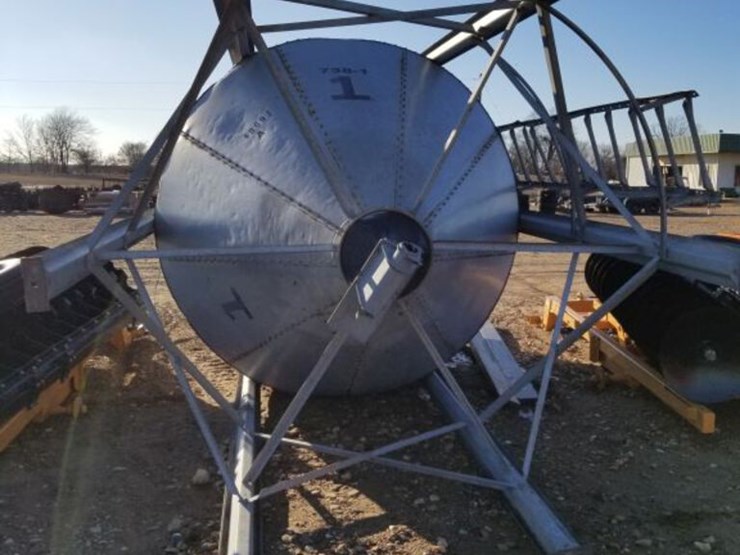 14 TON GRAIN BIN W/SLIDE Lot 6392, Huge 2Day Public Auction Farm