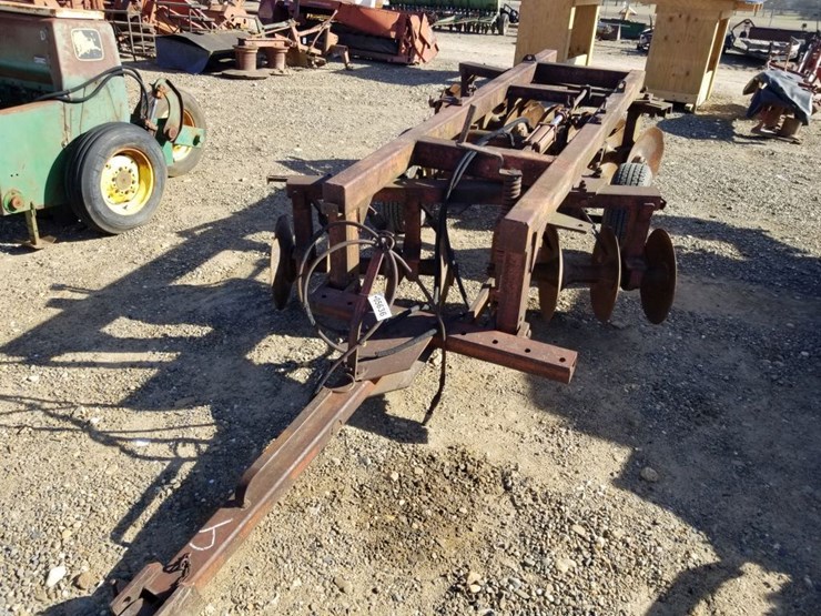 5FT OFF SET DISC Lot 5636, Huge 2Day Public Auction Farm and Ranch