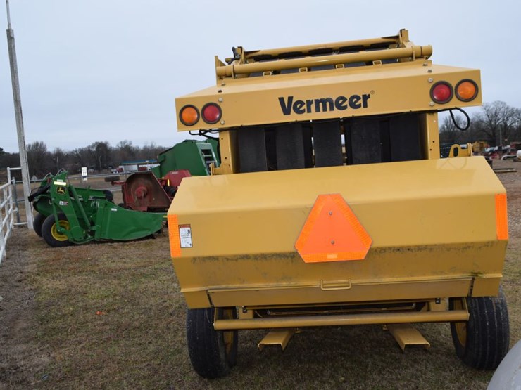 VERMEER REBEL 5420 NET WRAP ROUND BALER W/ SHAFT AND MONITOR Lot