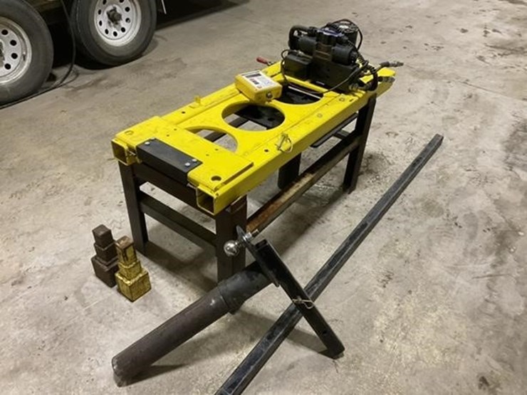 Wachs 700005 Truck Mounted Hydraulic Valve Turner Lot FW4878, Farm