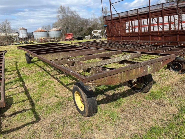 7.5X24 4 WHEEL FARM WAGON Lot 368, RING 1 ABSOLUTE FARM EQUIPMENT