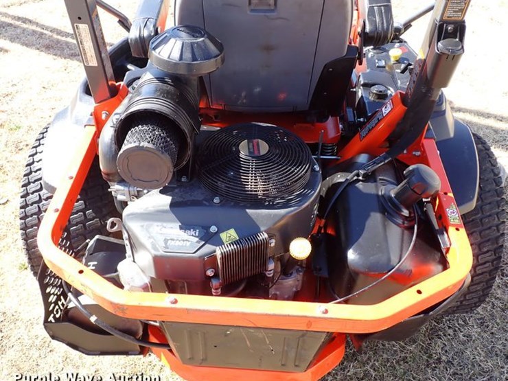 Kubota Z726XKW ZTR lawn mower Lot IS9463, Vehicles and Equipment