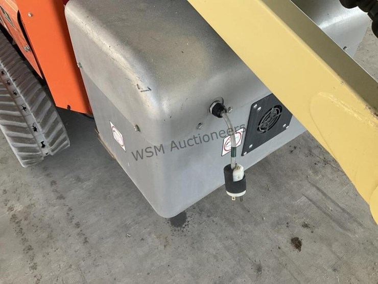 2017 JLG X430AJ Compact Crawler Boom Lift Lot 193, VIRTUAL ONLINE