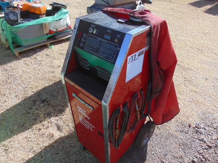 Snap On ACT 3000 R12 freon Exchanger, s/n cds621145 Lot 873, Western Oklahoma Statewide