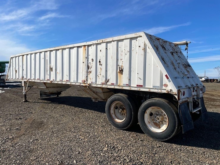 1960 STRICK TRAILER Lot 161, March Dodson Virtual Equipment Auction