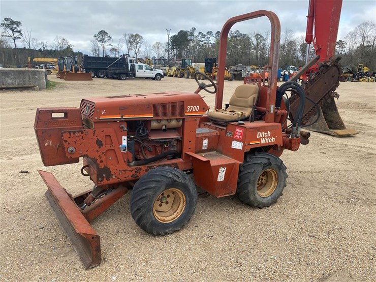 DITCH WITCH 3700 - Lot #14330, 3-Day Spring Contractor's Auction, 3/24 ...