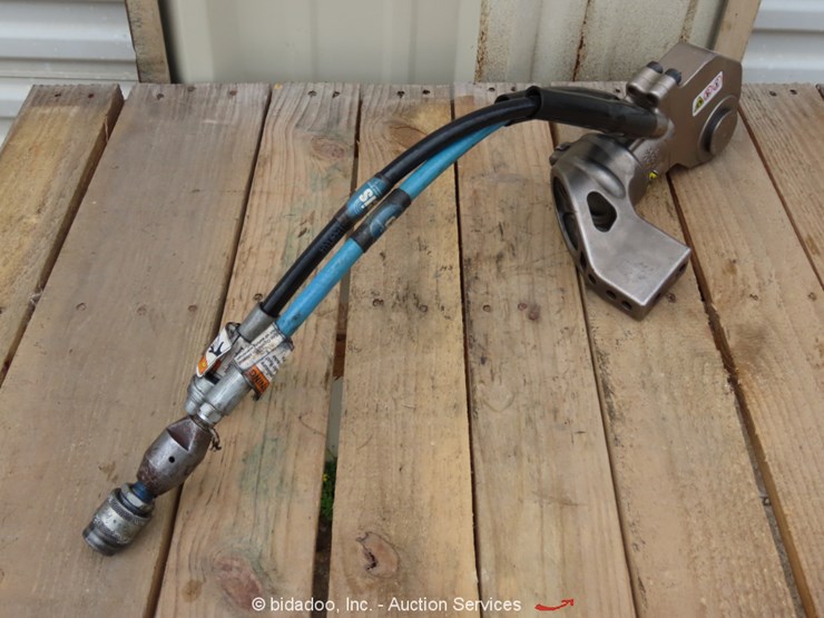 Hydratight RSL4 Hydraulic Torque Wrench With RSL4S 23/4" Ratchet Link