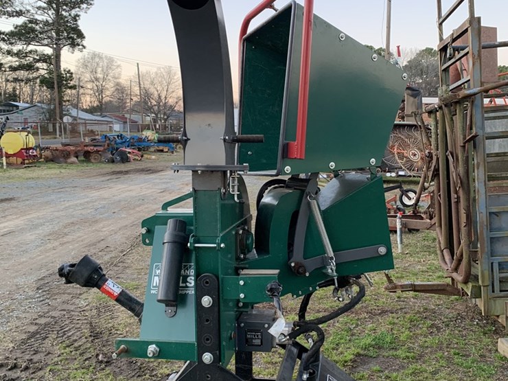 Woodland Mills Wood Chipper WC88 Lot 667, Traditions Auction Co LLC