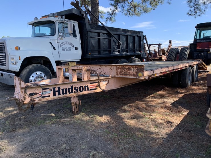 1995 Hudson Trailer VIN 0328 Lot 748, Traditions Auction Co LLC