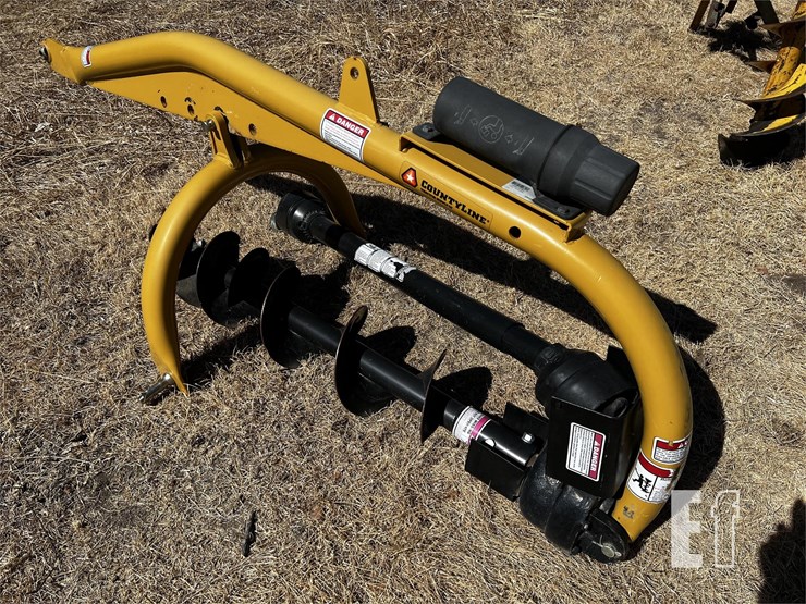 COUNTY LINE POST HOLE DIGGER Lot 3, Retirement Farm Machinery