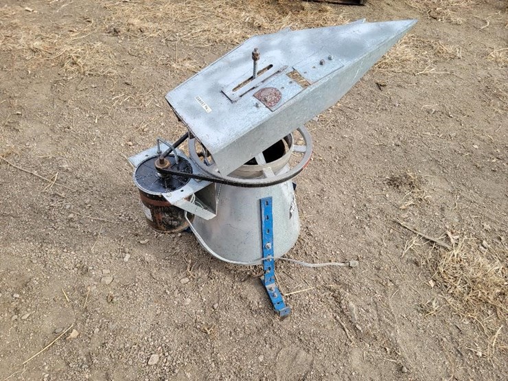 Shivvers Grain Bin Grain Spreader Lot GX8957, Farm Equipment