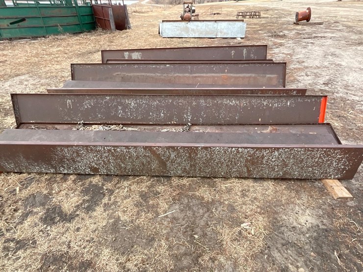 cement-feed-bunk-forms-lot-hf4589-farm-equipment-construction