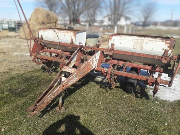 INTERNATIONAL 455 Lot 24a, 2022 March Mondovi Consignment, 3/22/2022