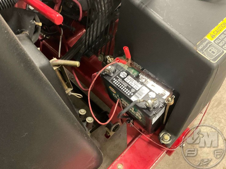 TORO GREENS AERATOR WALK BEHIND AERATOR 09120210000106 Lot 1007, 21ST ANNUAL COMMERCIAL TURF