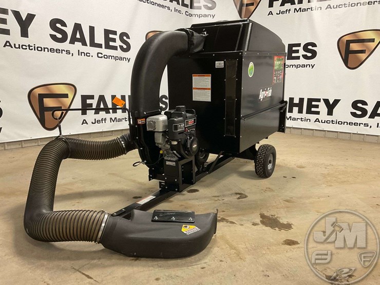 AGRIFAB PROHARD TOP MOWNVAC SN 55188912257 PULL BEHIND COLLECTION