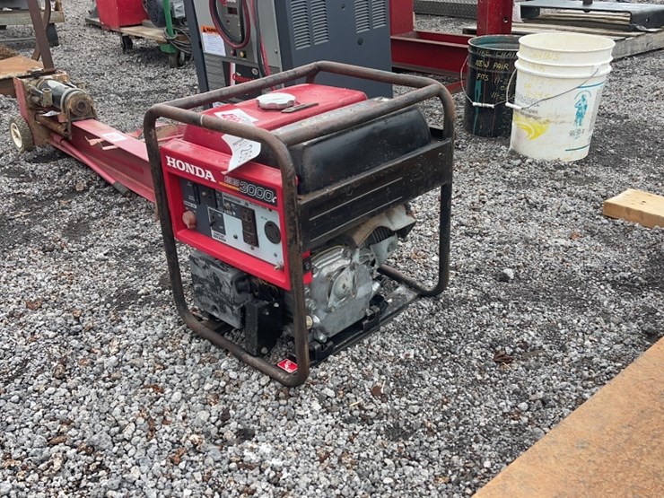 HONDA EB3000 GENERATOR Lot 4568, Spring Absolute AuctionApril 2