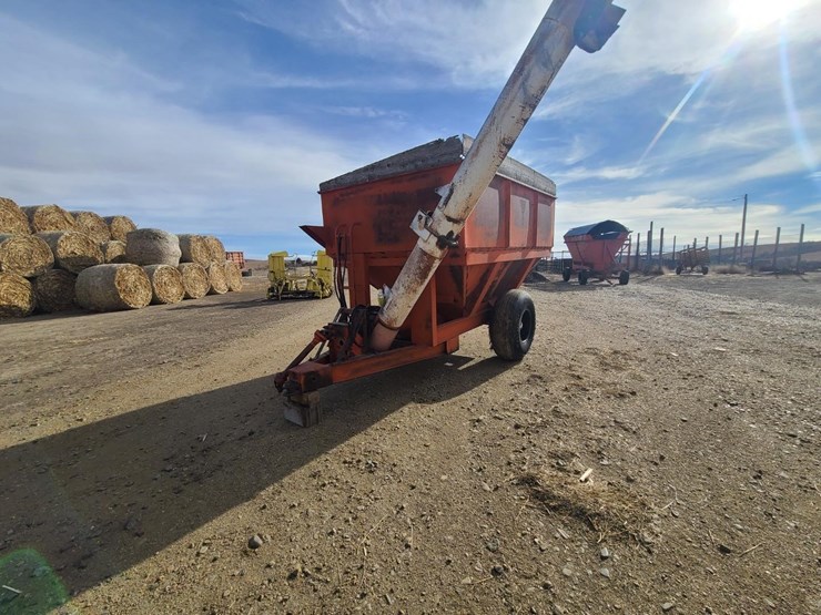 Wetmore Grain Cart Lot HF0307, Farm Equipment, Construction