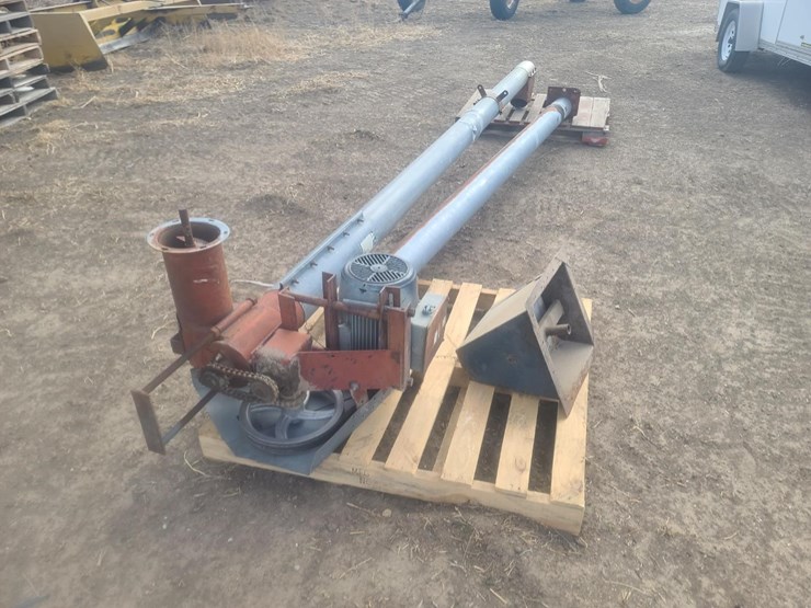 Grain Bin Unloading Auger Lot HF0303, Farm Equipment, Construction