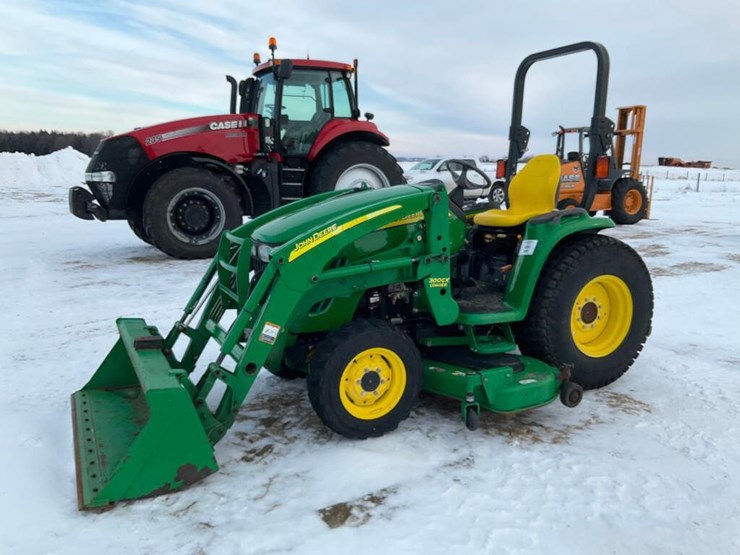 2005 JOHN DEERE 300CX Lot 894, 2022 Annual Spring Equipment Auction