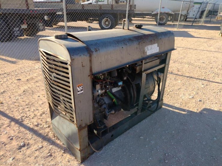 LINCOLN ELECTRIC SAE400 WELDER Lot 222425, DAY 1 APRIL 2022 PUBLIC