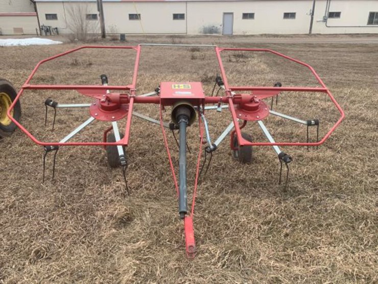 H&S Hay Tedder Lot 171, Pierz Spring Farm Consignment Auction, 4/9