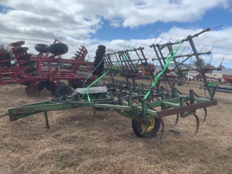12 ft Field Cultivator Lot 41, Pierz Spring Farm Consignment Auction