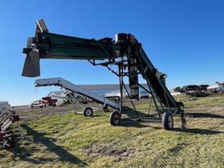 Lockwood Potato Planter Filler Lot 52, INVENTORY REDUCTION FARM