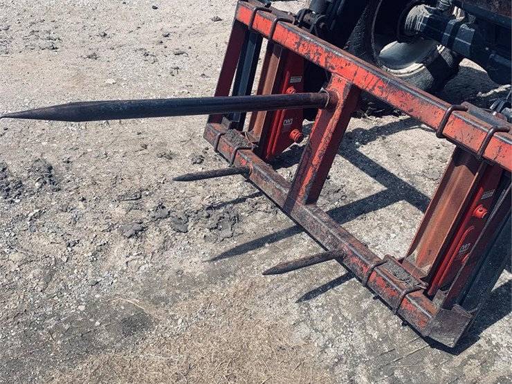 WESTENDORF BALE SPIKE Lot , Bob Day Cattle Co Estate Auction, 4/9