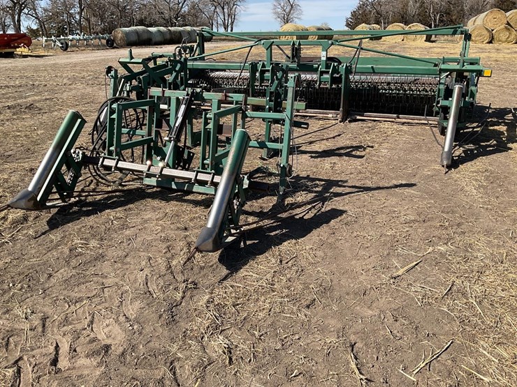 PICKETT 6030 Lot HD3313, Equipment Auction Farm Equipment