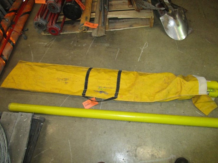 5715 • Hastings Hot Line Tool Lot 5715, Dairyland Power Cooperative