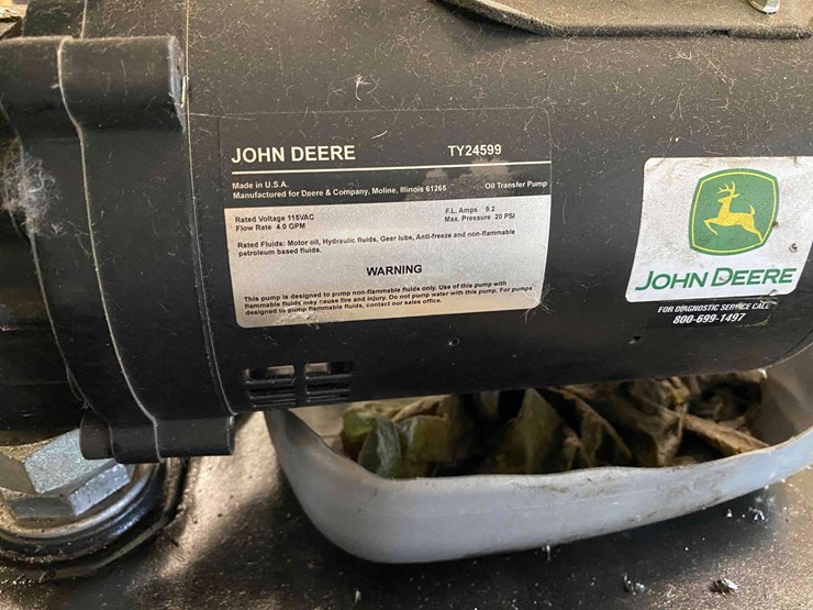 Cenex Qwiklift HTB Tractor Hydraulic Fluid Lot 22, Keith Axtmann