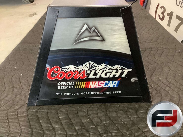 COORS LIGHT NASCAR POOL TABLE LIGHT Lot 1182, ANNUAL SPRING BIG BOY