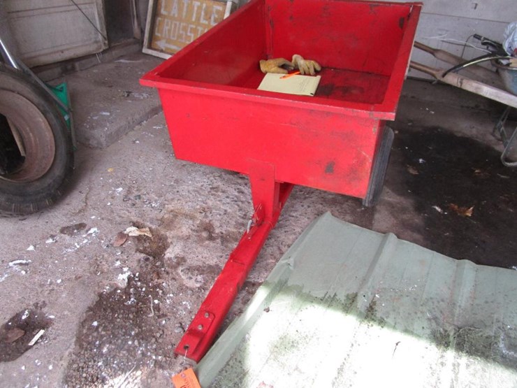 2320 • Red Devil Load Hog Manual Dump Yard Cart Lot 2320, Mark B