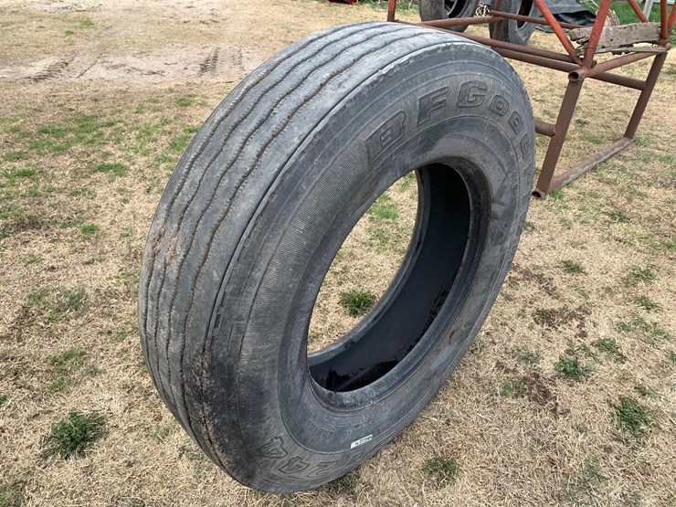BF Goodrich 11R22.5 Truck Tire Lot HB4112, Equipment Auction Farm Equipment, Construction