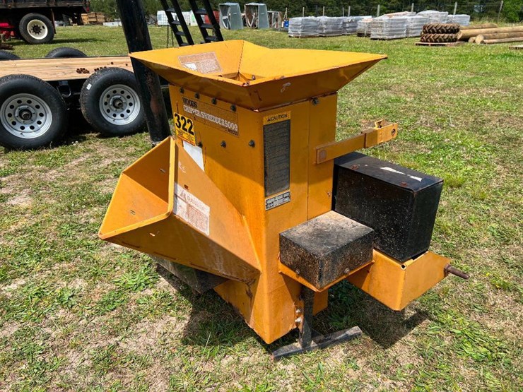 WOODS 3PT CHIPPER/SHREDDER 5000 Lot 322, Equipment/Vehicles/Tools
