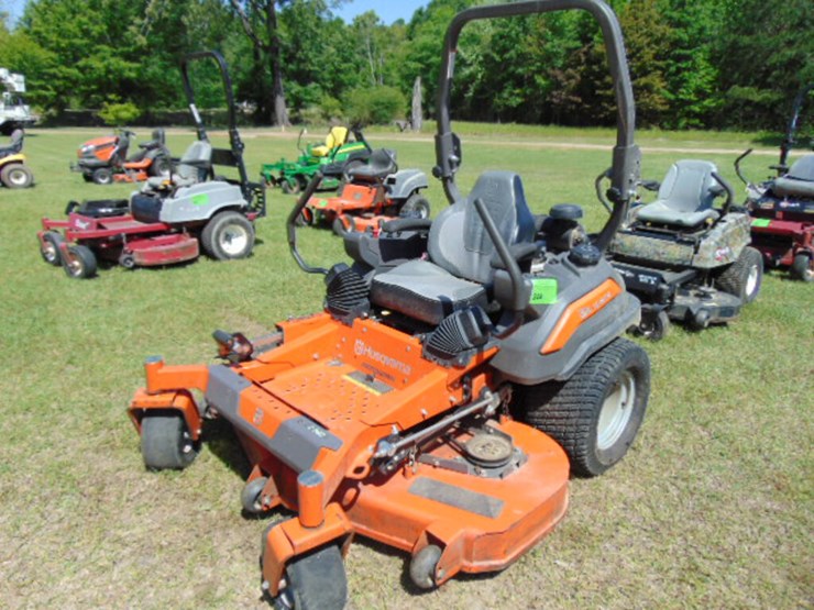 HUSQVARNA Z560 COMMERCIAL Lot 344, FARM AND CONSTRUCTION AUCTION, 5