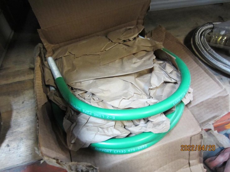 4148 • (4) Large Ez Line Pipe Supports (PR17) Lot 4148, May 2022