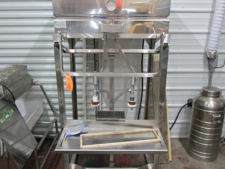 4583 • CDL 35 Gallon Bottling Machine Lot 4583, Westside Cafe