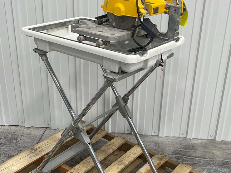 WorkForce THD850 tile cutter w/ stand Lot 434, Spring Online Equipment Auction, 5/11/2022