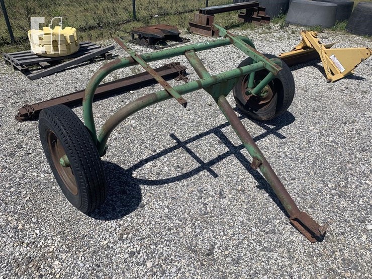 JOHN DEERE DOLLY Lot , Bonham Farm & Ranch Consignment, 5/14/2022, North Texas Auctions