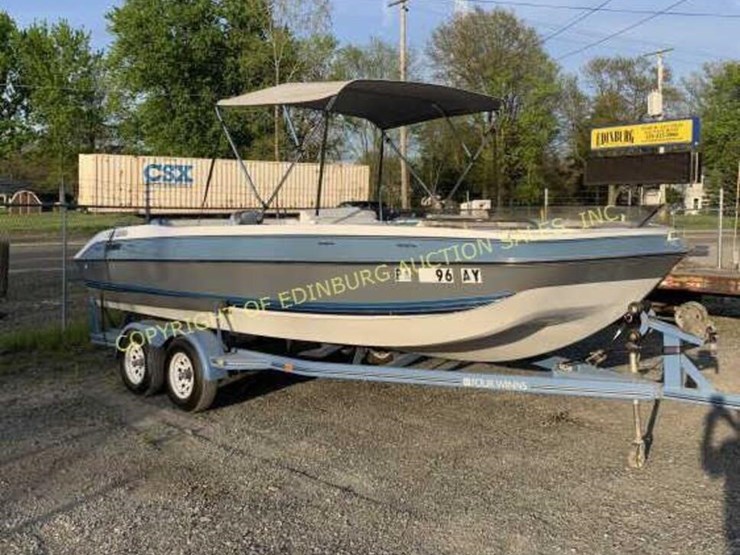 1990 FOUR WINNS 200 CANDIA 21FT DECK BOAT - Lot #1125, 2022 Online Consignment Auction, 5/20 